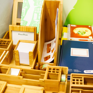 Grüne Ausstellung / Gerd Neuhold, Sonntagsblatt